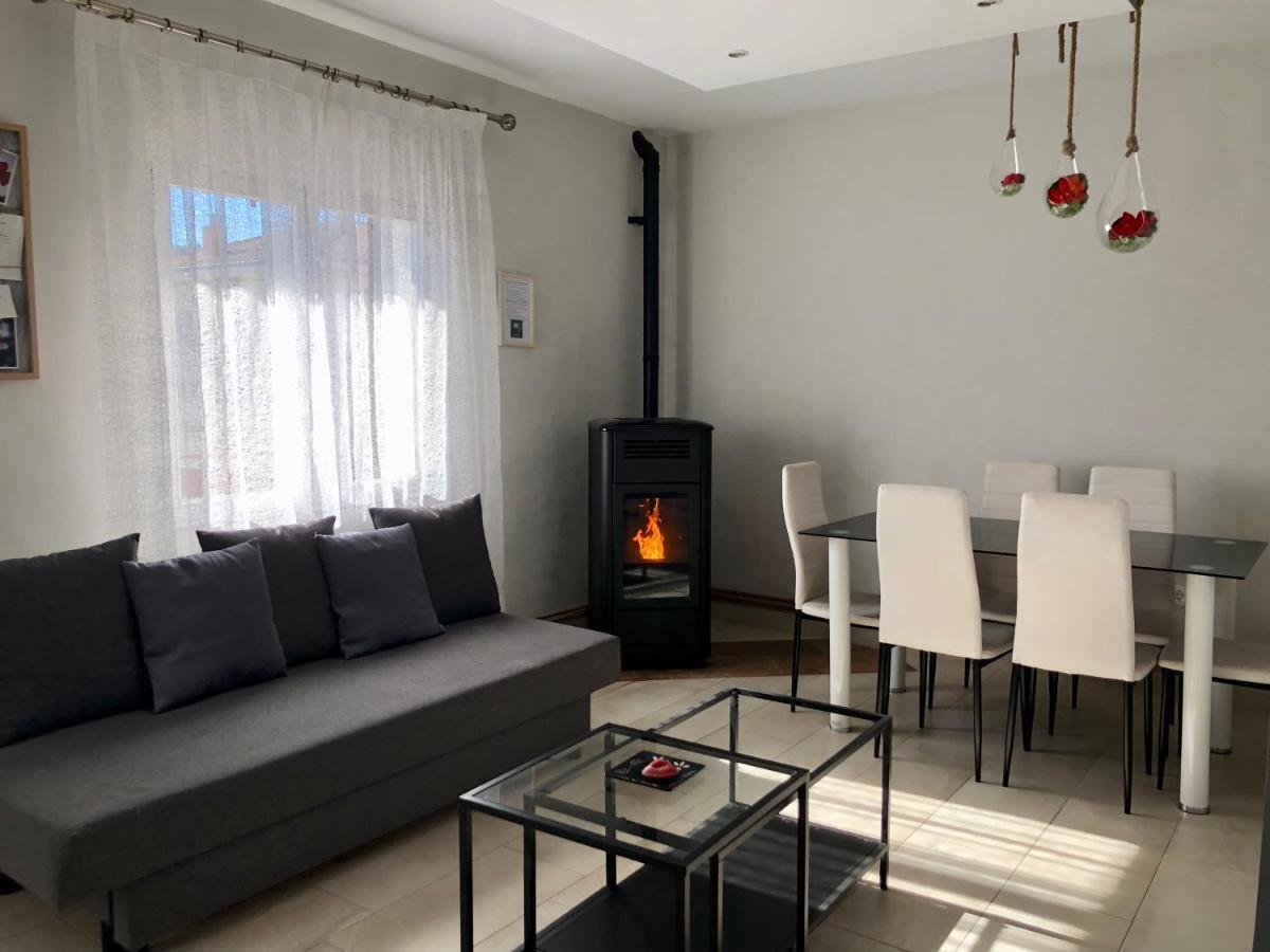 Casa La Mimbrera Las Navas del Marqués Exterior foto